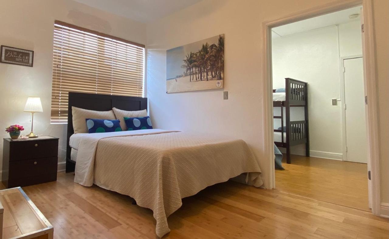 Chambre Familiale Privée et Salle de Bains